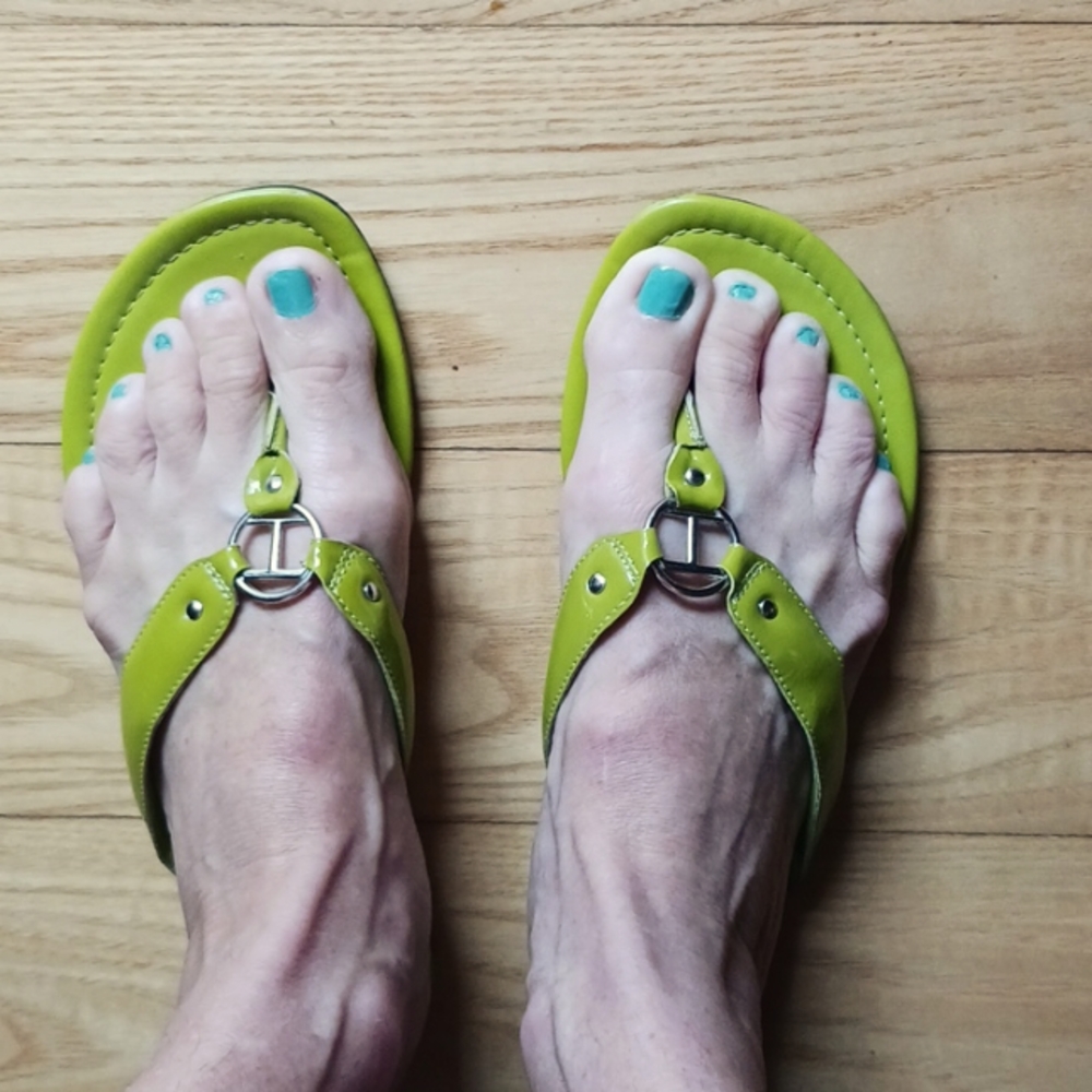 Talbots Flip Flops in Chartreuse Green Patent Size 7 EUC (see 4 other pairs)